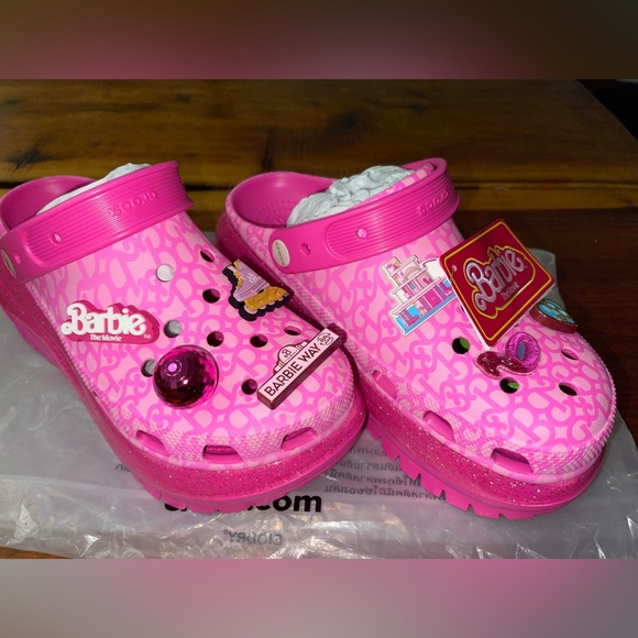 Crocs x Barbie Mega Crush Clog Limited Edition - Picture 1 of 9